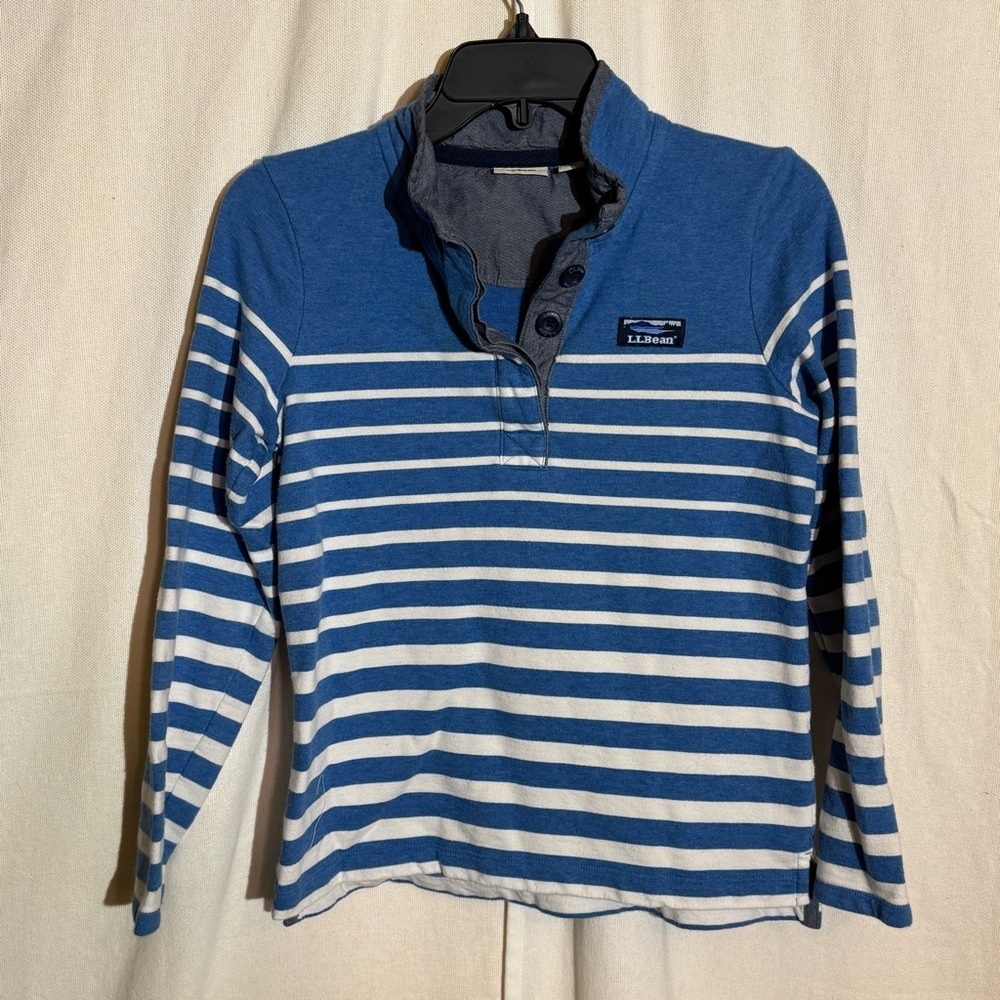 L.L.Bean // Blue, white Striped Long Sleeve cotton Shirt size extra small mar2